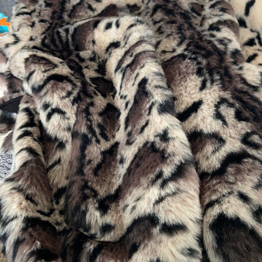 Fur Jacket - Picture 4 of 7